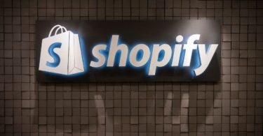 Pros & Cons of Using Shopify for eCommerce