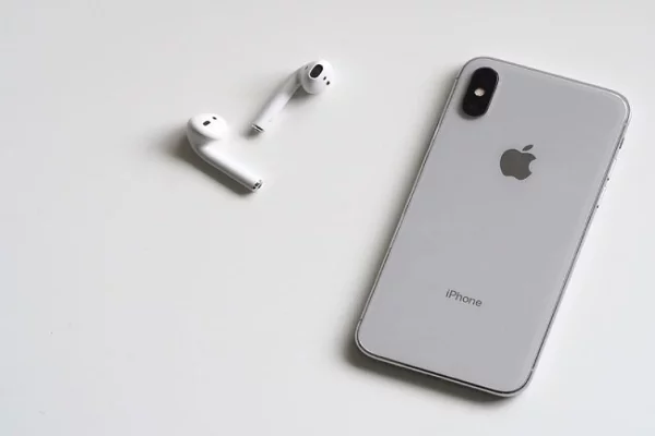 AirPods Pro Pros and Cons