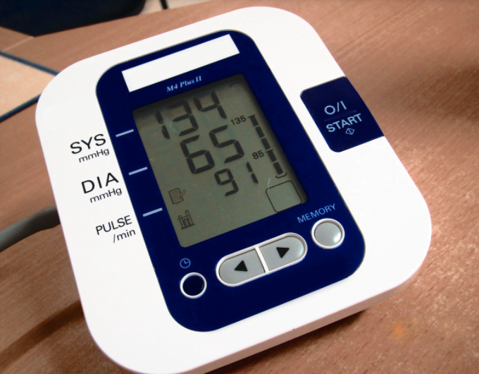 How to read blood pressure monitor