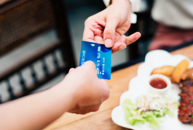 Dining Credit Cards Online in India